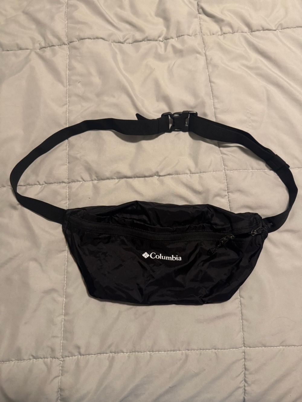 Columbia Black Waist Pack Hip Bag with Adjustable Strap
